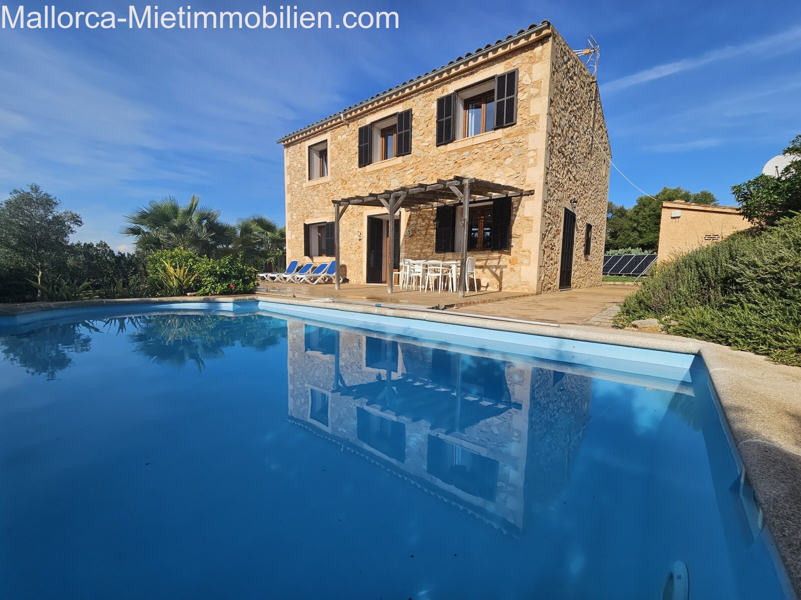 Hochwertige, moderne, energieefiziente Finca mit Pool und Weitblick (aktuelle Fotos kommen) Hochwertige, moderne, energieefiziente Finca mit Pool und Weitblick (aktuelle Fotos kommen)